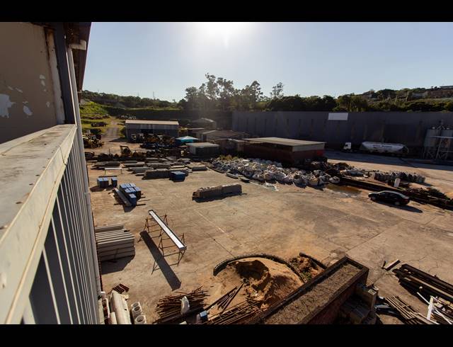 8,000M² INDUSTRIAL YARD TO LET IN QUEENSMEAD INDUSTRIA